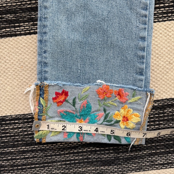 Driftwood Women's Colette Light Blue Jeans with Embroider Tapper - Picture 3 of 14